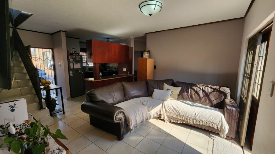 To Let 3 Bedroom Property for Rent in Cashan North West